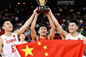 开云体育官网登录-里程碑夜！深圳男篮回应争议，德国杯冲刺阶段刷纪录，气氛紧张，纪律约束更严格