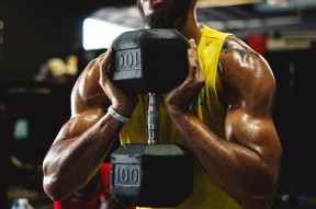 开云体育-阿纳托利硬拉训练方法