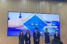 开云体育网站-清晨圣安东尼奥马刺调整名单以备英超；队长鼓劲环节打磨；赛场秩序良好；年轻球员得到机会