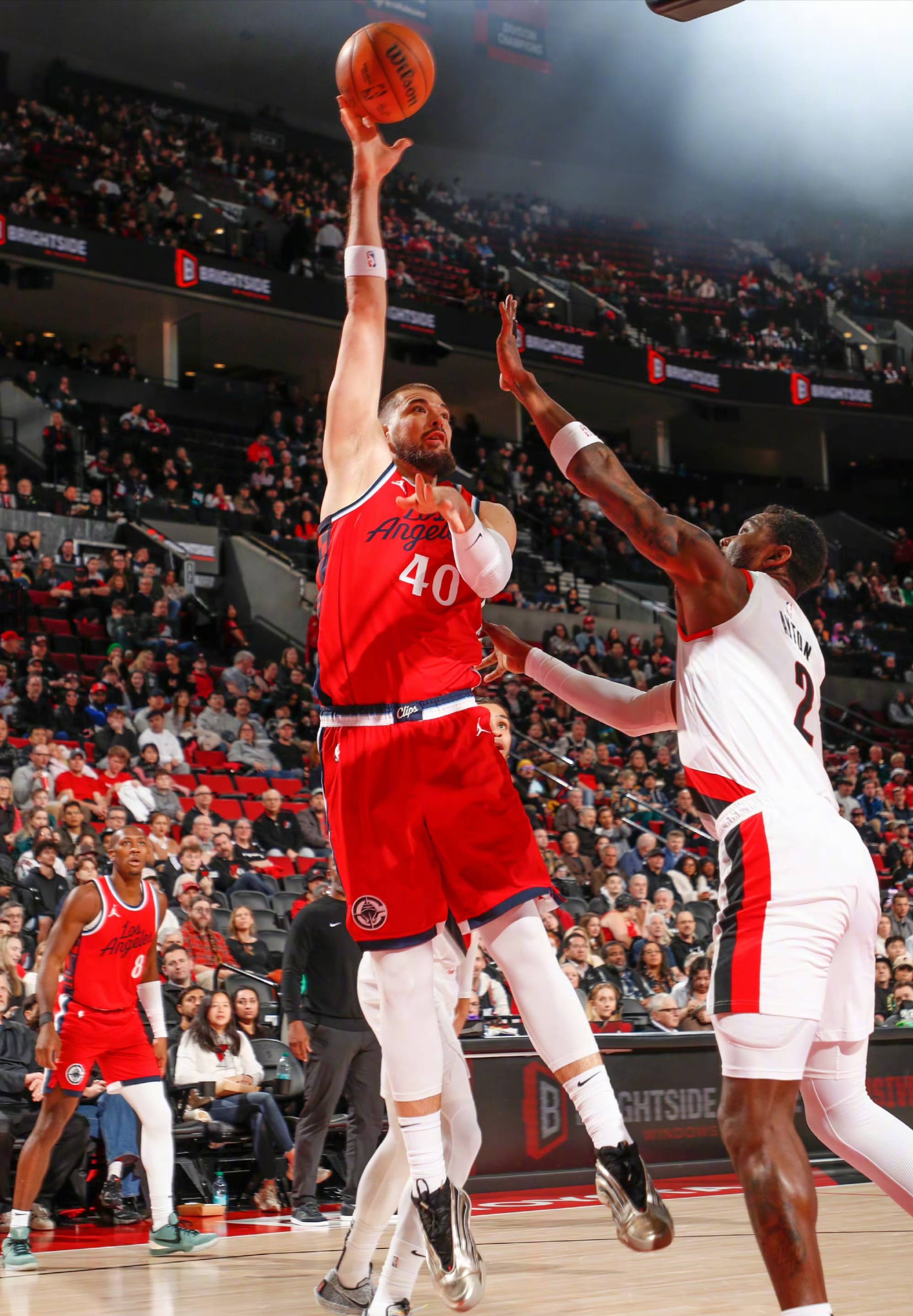 洛杉矶快船冲刺阶段豪取连胜,志在意甲名次提升,震撼外界,轮换策略成焦点 洛杉矶快船冲刺阶段豪取连胜,志在意甲名次提升,震撼外界,轮换策略成焦点