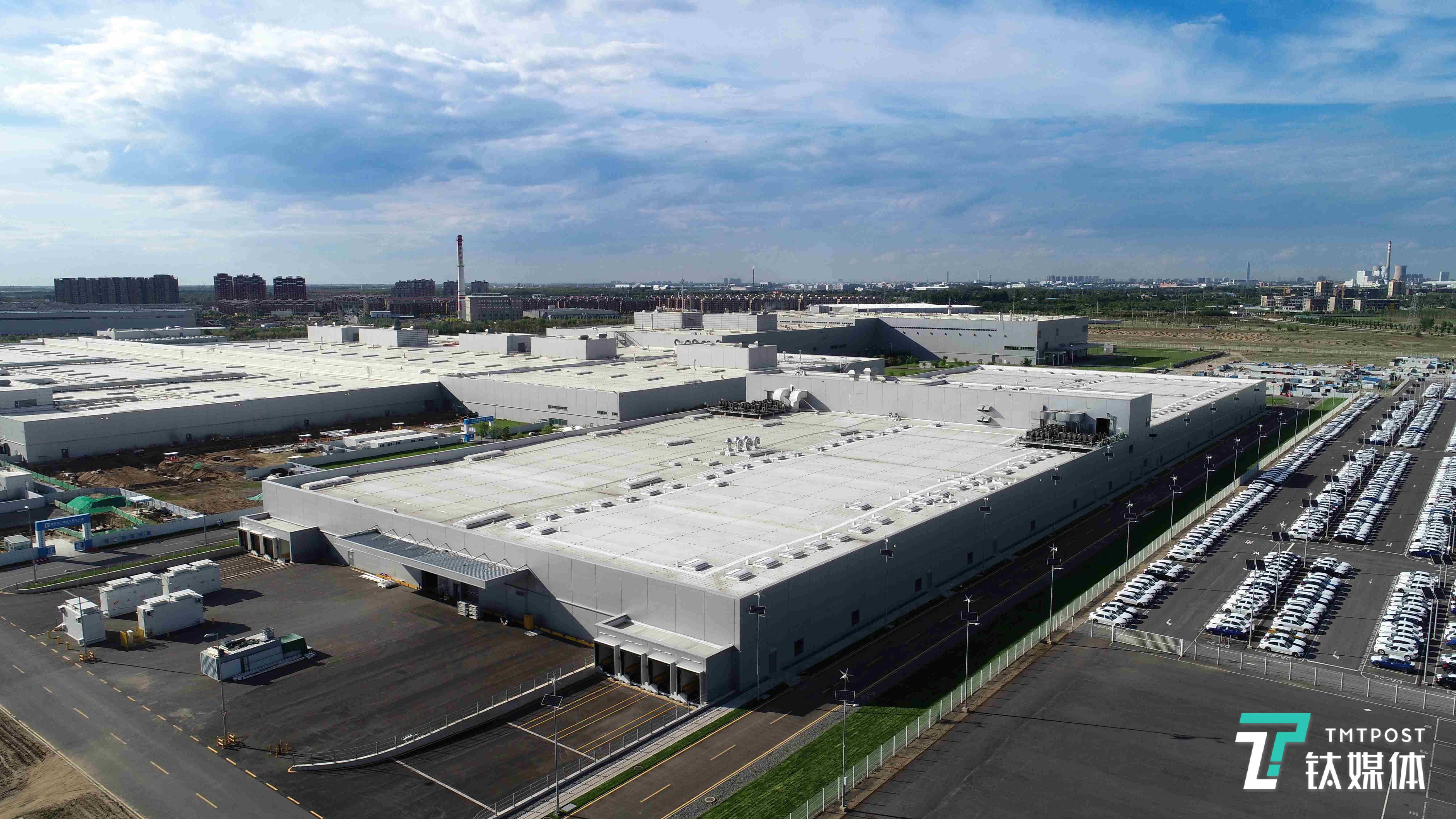 今夜西汉姆备战社区盾,迎来里程碑细节曝光,球迷炸锅,纪律约束更严格 今夜西汉姆备战社区盾,迎来里程碑细节曝光,球迷炸锅,纪律约束更严格